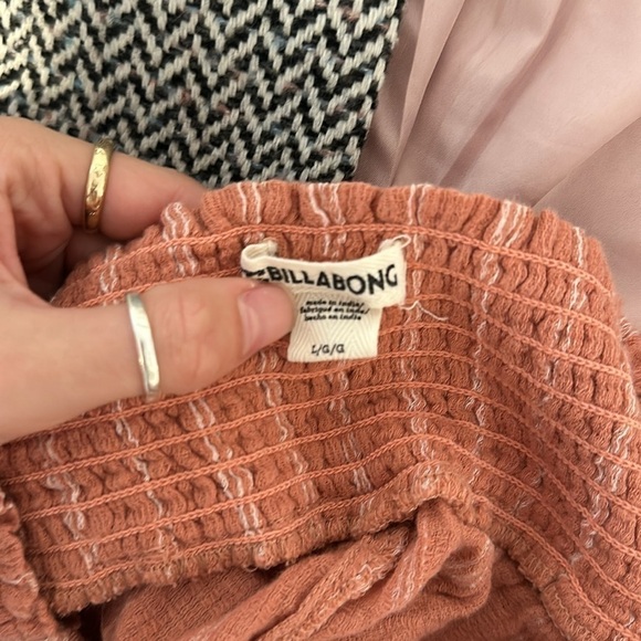 Billabong shorts lightly used - Picture 6 of 6